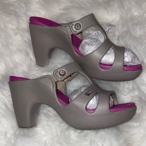 CROCS open toe heel sandals gray/pink NWOT